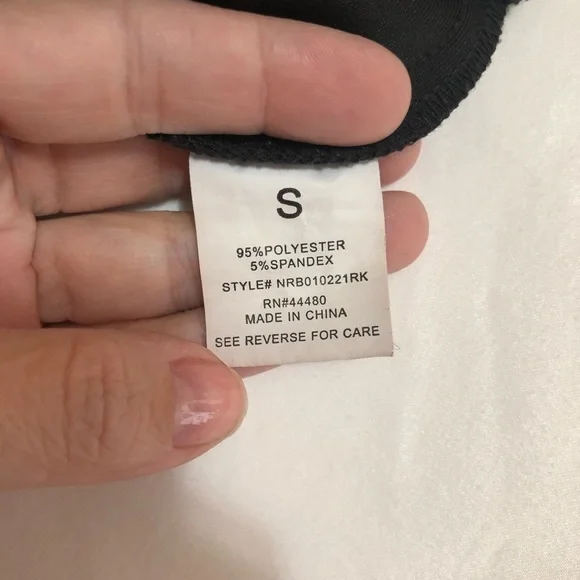 faux leather pencil skirt - Picture 4 of 8